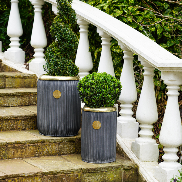 Ivyline Kew Antique Lead Richmond Planter