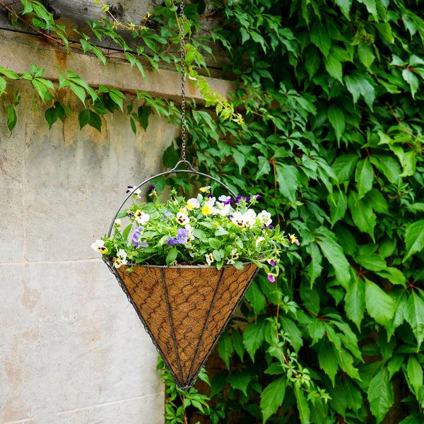Ivyline Outdoor Hanging Wired Netted Cone