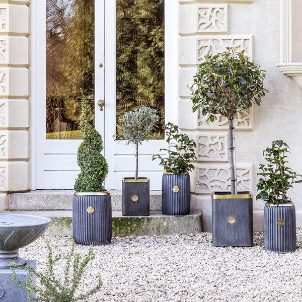 ivyline Kew Outdoor Antique Lead Richmond Planter Set of 2