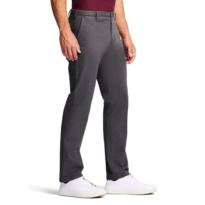 Izod SALTWATER FLAT FRONT CHINO PANT - ASPHALT