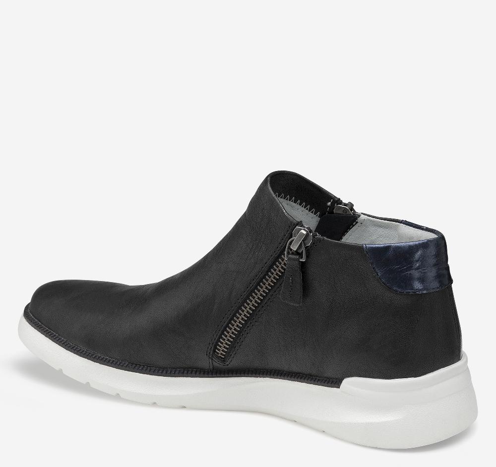 Johnston & Murphy Emery Zip Bootie Black Italian Washed Sheepskin