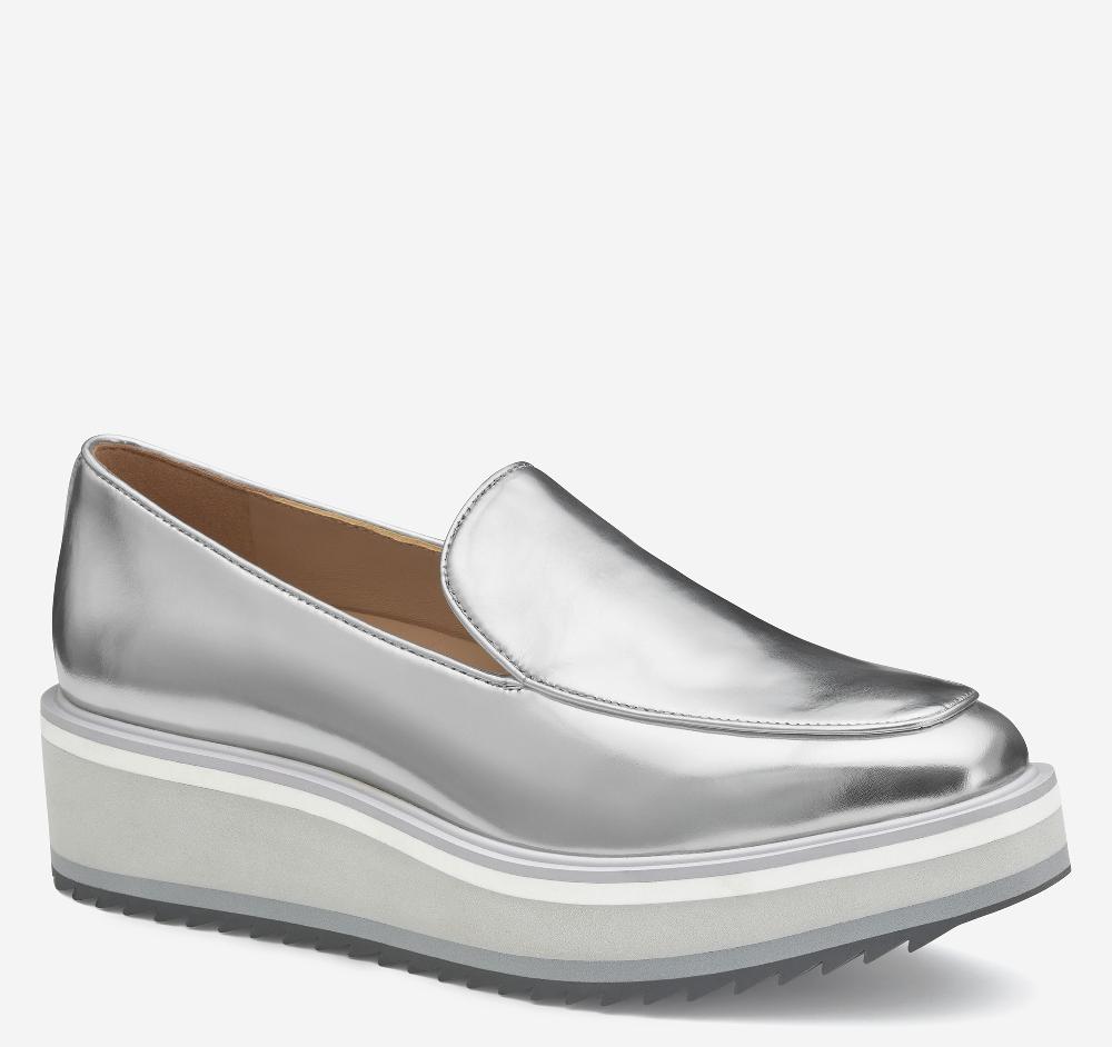 Johnston & Murphy Gracelyn Venetian Silver Metallic Sheepskin