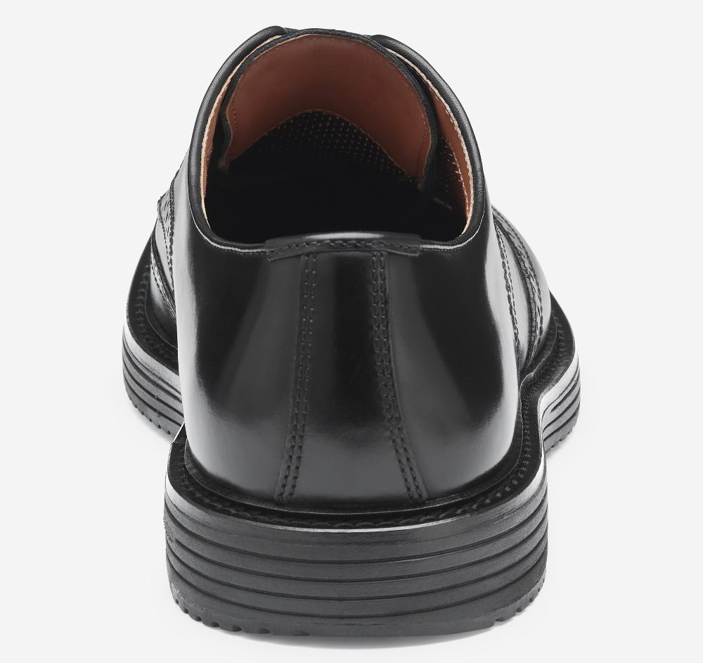 Johnston & Murphy Upton Wingtip Black Full Grain