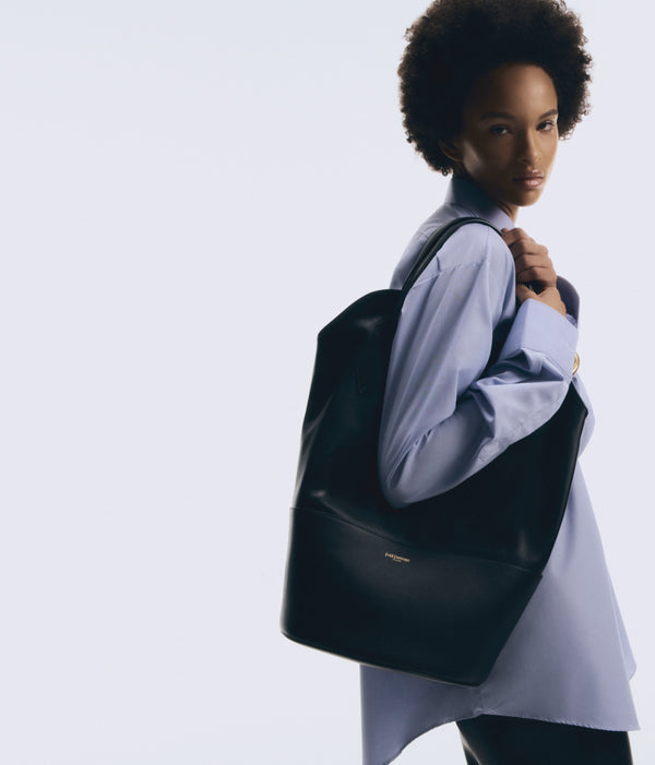 J & M Davidson Ray Bucket Black