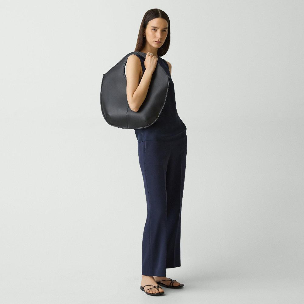 j brand Circle Tote Bag in Leather black