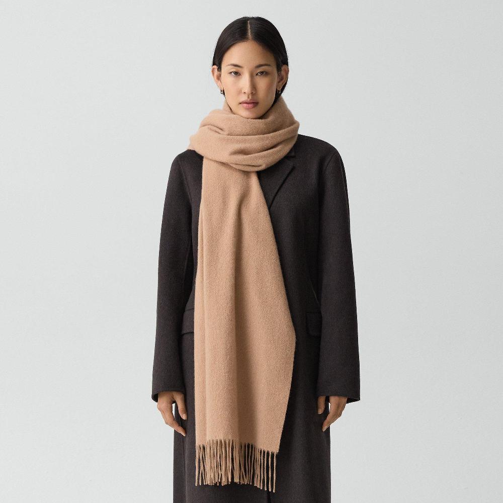 j brand Classic Scarf in Cashmere camel