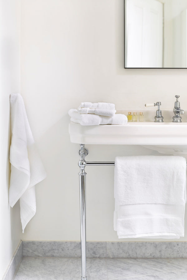 j by jasper conran Zero Twist Cotton Lightweight Soft Fast Drying Towels White