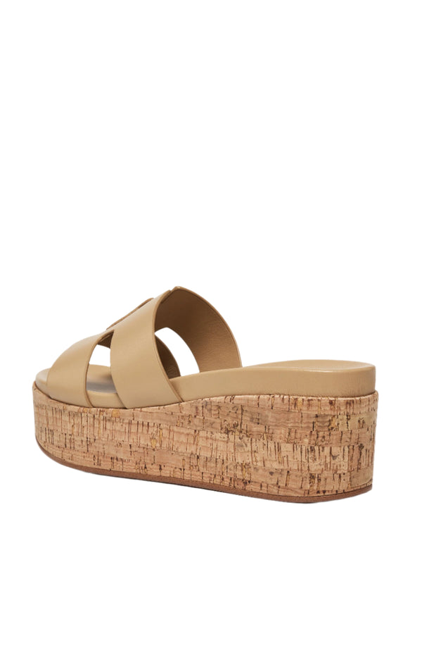 J Slides QUEENIE Sand