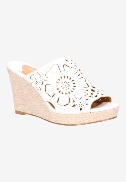 j. reneé LASHAN KIWHT WHITE KID