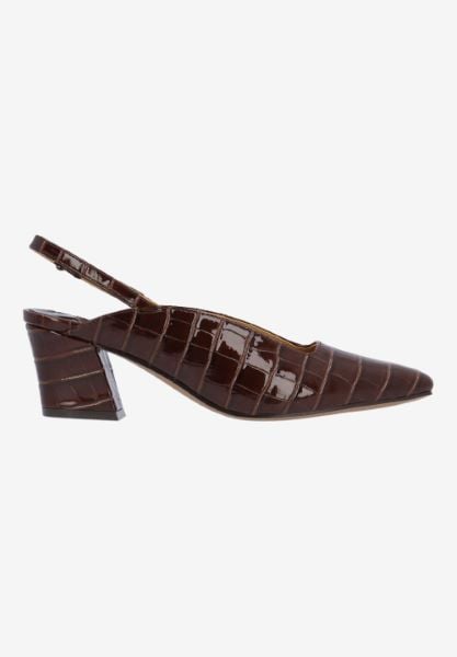 J. Reneé STASIA CRBRN BROWN CROCO EMBOSSED