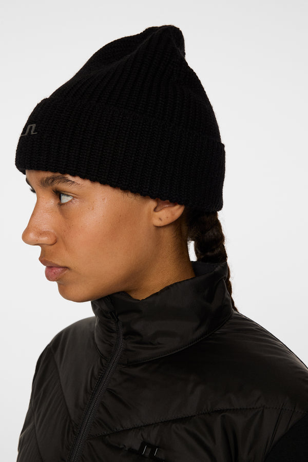 j.lindeberg Joan Merino Beanie Black