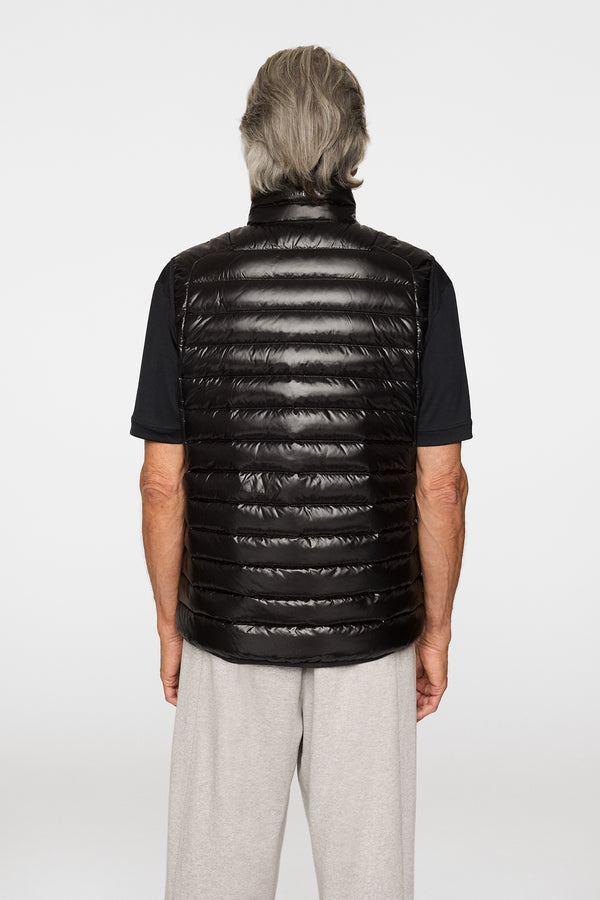 J.lindeberg Oden Light Down Vest Black