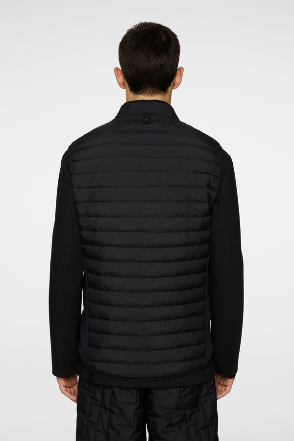 J.lindeberg Pace Down Liner Vest Black