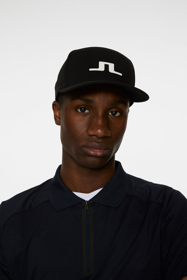 j.lindeberg Split cap Black