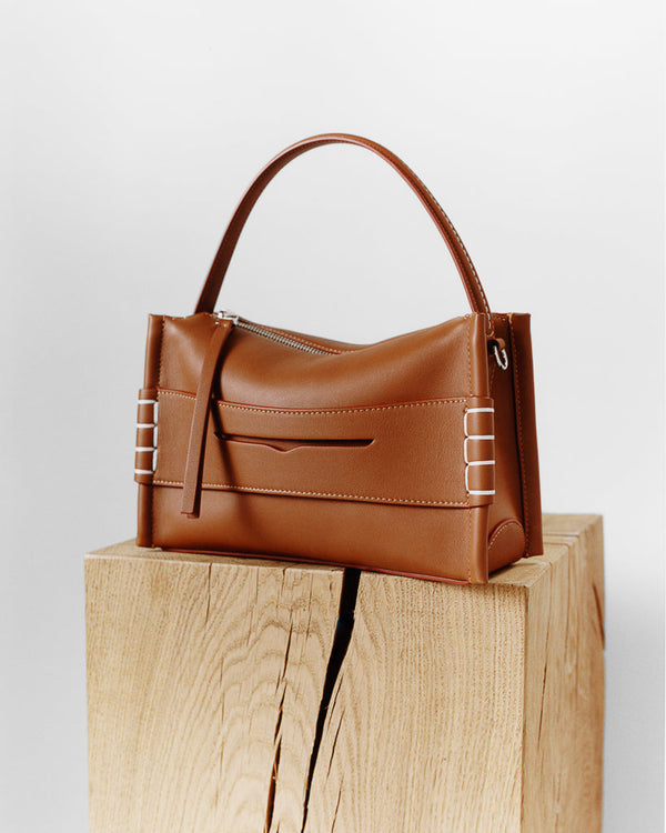 J.w.anderson Loafer Bag In Tan Leather