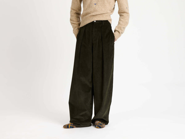 J.w.anderson Single Pleat Trousers In Moss
