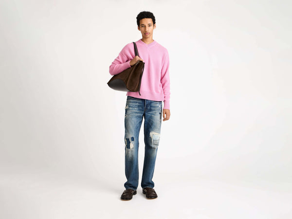 j.w.anderson V neck cashmere jumper in bubblegum