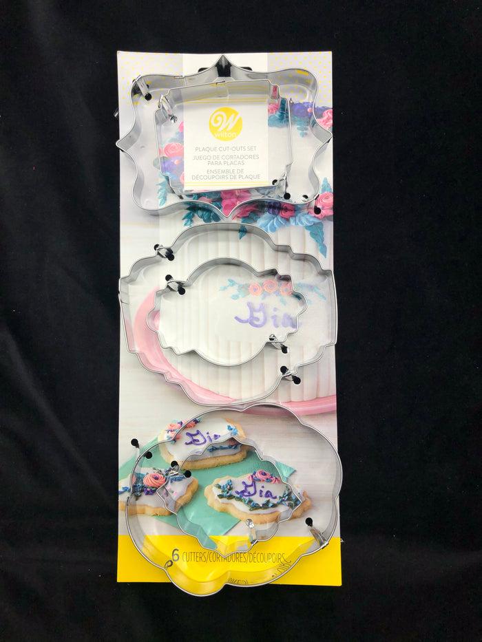 J.Wilton COOKIE CUTTER SET COLOURED METAL 3pc. VINTAGE