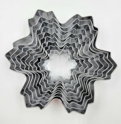 J.Wilton COOKIE CUTTER SET NESTING SNOWFLAKES 9PC