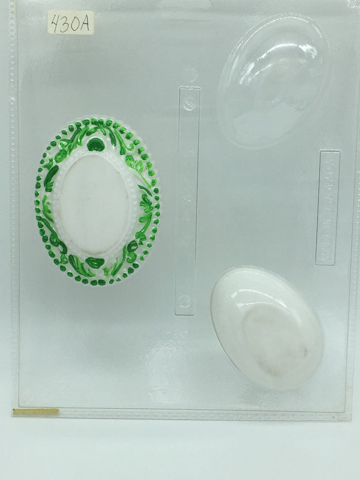 J.Wilton EASTER EGG WITH BASE