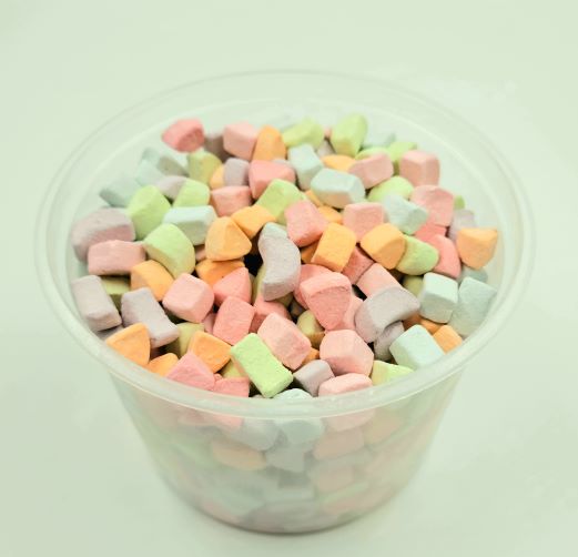 J.Wilton MARSHMALLOW BITS 3oz. MULTI COLOURED