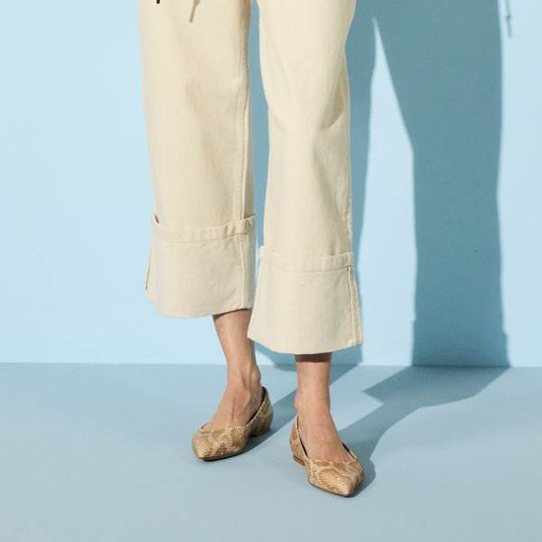 Jack Rogers Gabrisa Italian Leather Pointed Toe Flat Natural