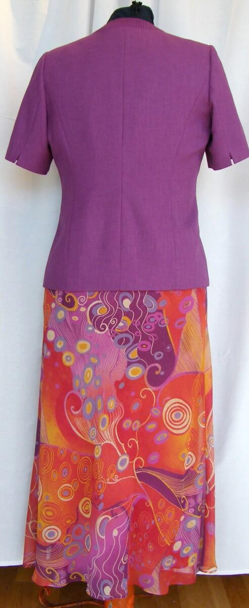 Jacques Vert 2 IN 1 PURPLE LINEN LOOK JACKET & SKIRT TOP & SKIRT IN CREPE CHIFFON FANTASY PRINT. ORANGES & PURPLE