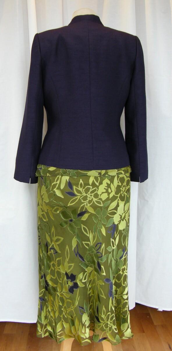 Jacques Vert AMETHYST & PERIDOT RANGE GREEN 26% SILK DEVORE SKIRT & TOP PERIDOT & AMETHYST FLORAL PRINT AMETHYST NOTCH NECK JACKET