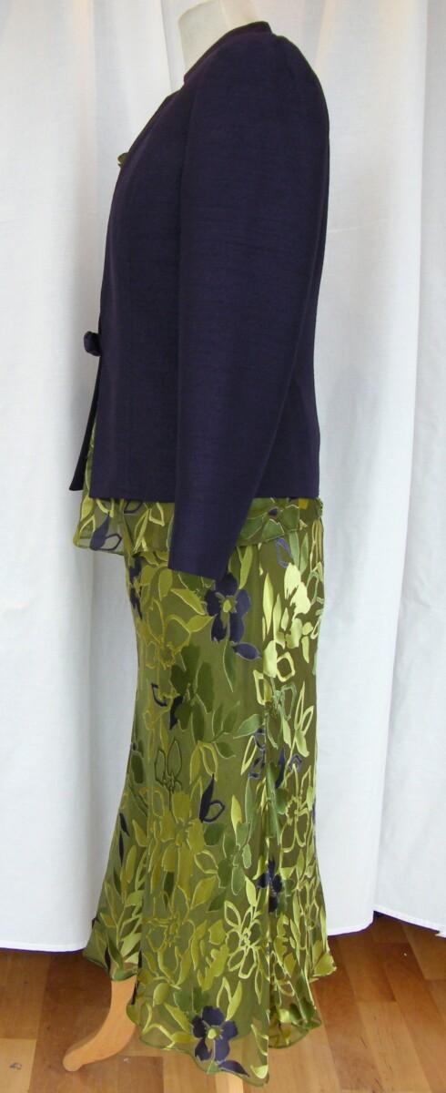 Jacques Vert AMETHYST & PERIDOT RANGE GREEN 26% SILK DEVORE SKIRT & TOP PERIDOT & AMETHYST FLORAL PRINT AMETHYST NOTCH NECK JACKET