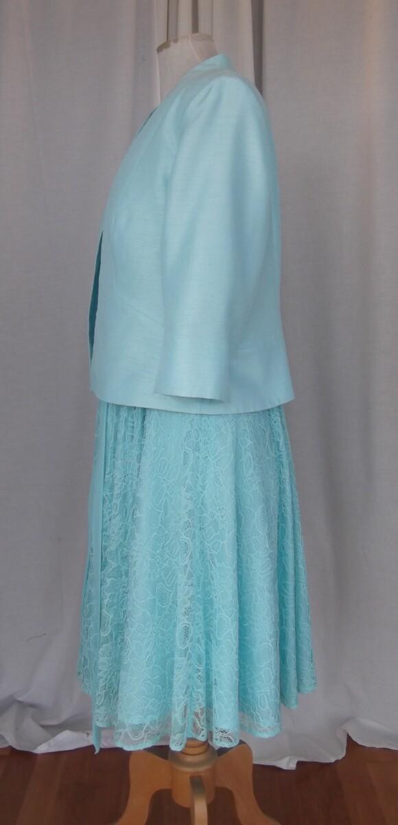 Jacques Vert AQUA/ LIGHT TURQUOISE LACE PROM DRESS MATCHING AQUA/ LIGHT TURQUOISE SHANTUNG JACKET