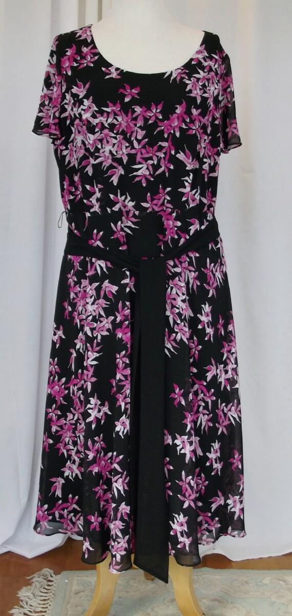 Jacques Vert BLACK CREPE CHIFFON DRESS FUCHSIA PINK STAR PRINT & FUCHSIA PINK SHANTUNG SHORT JACKET PIPED IN BLACK