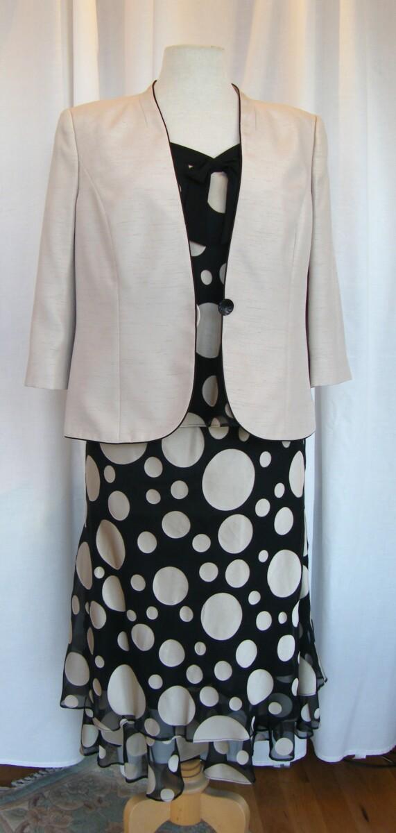 jacques vert BLACK DEVORE SKIRT & TOP GOLD SPOT PRINT OF VARIOUS SIZES. PALE GOLD SHANTUNG JACKET EDGED IN BLACK