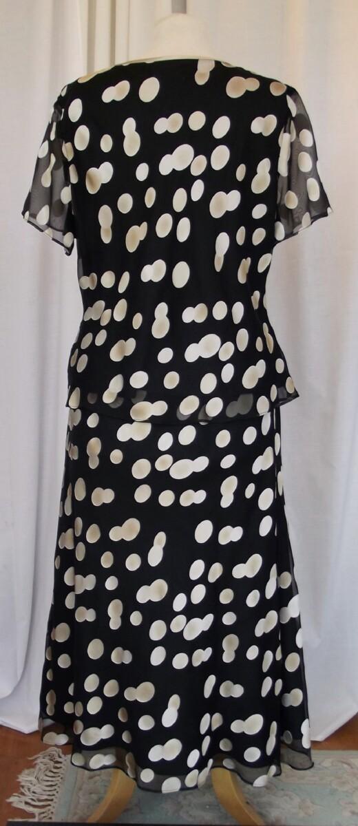 Jacques Vert BLACK DEVORE SKIRT & TOP LARGE SPOT PRINT IN SHADES OF GOLD. PALE GOLD SHANTUNG JACKET EDGED IN BLACK