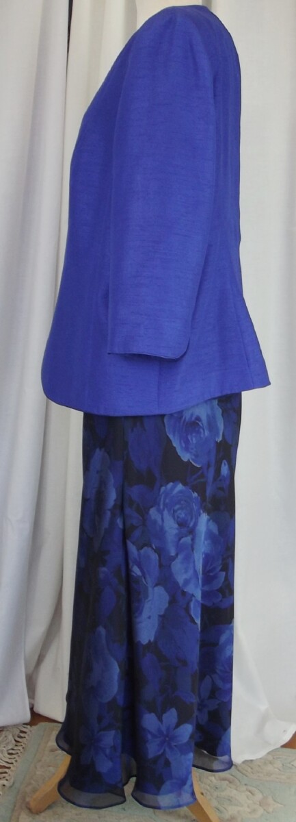 Jacques Vert BLACK ORGANZA CHIFFON COBALT BLUE ROSE HEAD PRINT TOP & SKIRT MATCHING COBALT BLUE SHANTUNG JACKET
