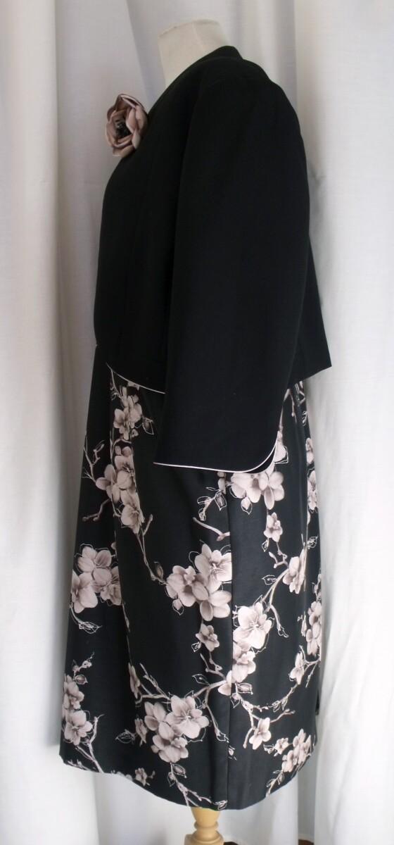 Jacques Vert BLACK SHANTUNG SHIFT DRESS TAUPE ORCHID PRINT BLACK CREPE SHORT JACKET EDGED IN TAUPE CORSAGE INCLUDED