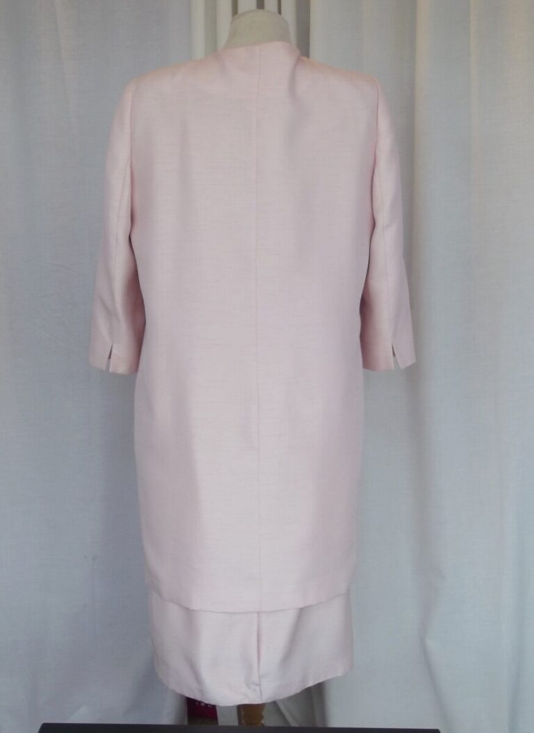Jacques Vert BLUSH PINK SHANTUNG SHIFT DRESS EMBROIDERED BODICE SCATTERED WITH BEADS BLUSH PINK SHANTUNG 3/4 LENGTH COAT