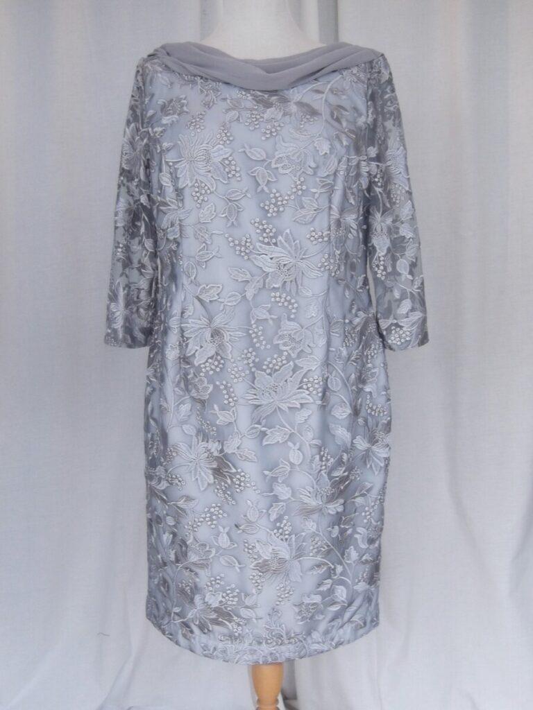 jacques vert BRAND NEW WITH TAGS JACQUES VERT COLLECTION 3/4 SLEEVED SHIFT DRESS OF SILVER LUXURIOUS EMBOSSED LACE ON FINE MESH SCARF NECKLINE