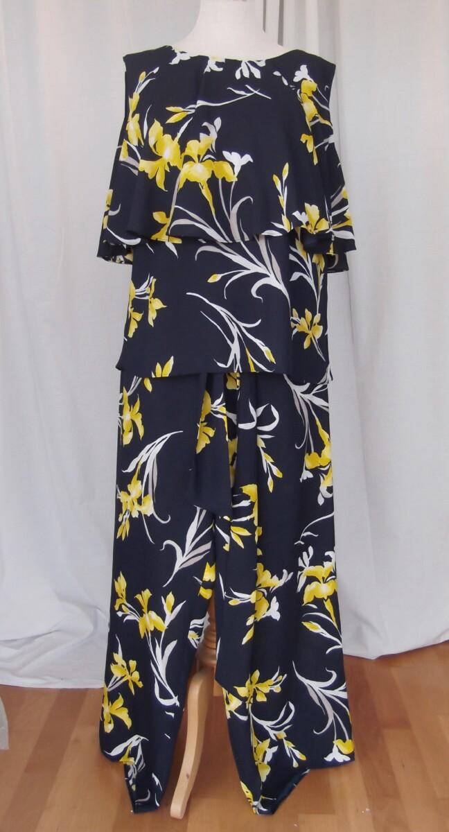 Jacques Vert BRAND NEW WITH TAGS JACQUES VERT COLLECTION “PORTO” RANGE NAVY FABRIC YELLOW IRIS PRINT PANTS SKIRT & COLD SHOULDER TOP