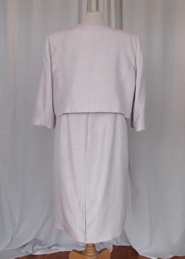 Jacques Vert BRAND NEW WITH TAGS OYSTER SHANTUNG SHIFT DRESS EMBROIDERED BODICE SCATTERED WITH BEADS OYSTER SHANTUNG SHORT JACKET CORSAGE INCLUDED