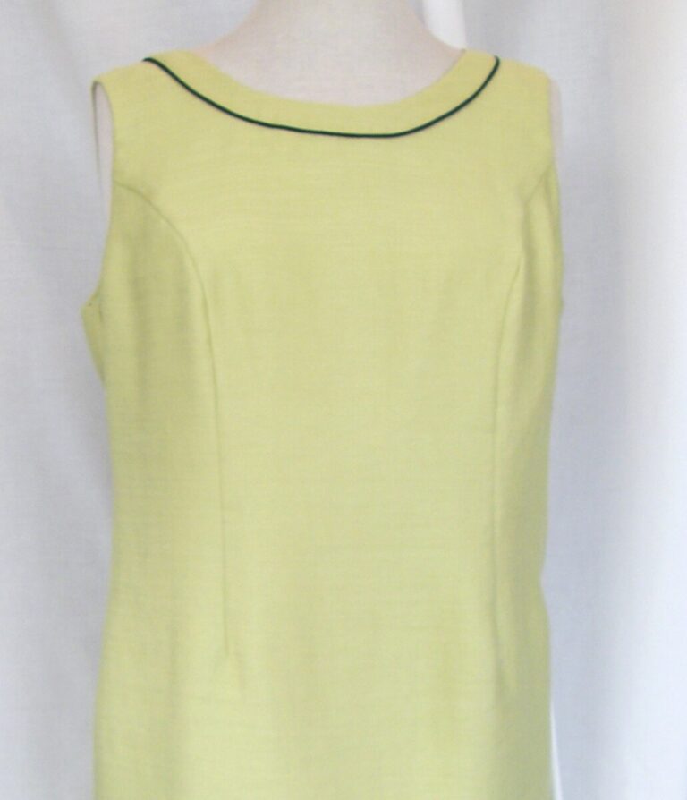 Jacques Vert BRIGHT & BREEZY RANGE FITTED LIME “ZEST” DRESS & LIME ” ZEST” SHORT JACKET WITH NAVY PIPEING