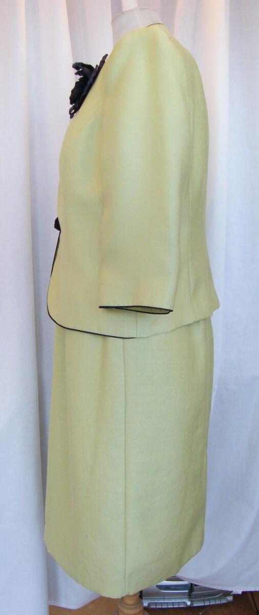 Jacques Vert BRIGHT & BREEZY RANGE FITTED SOFT LIME “ZEST” SHIFT DRESS & SOFT LIME ” ZEST” JACKET WITH NAVY PIPEING