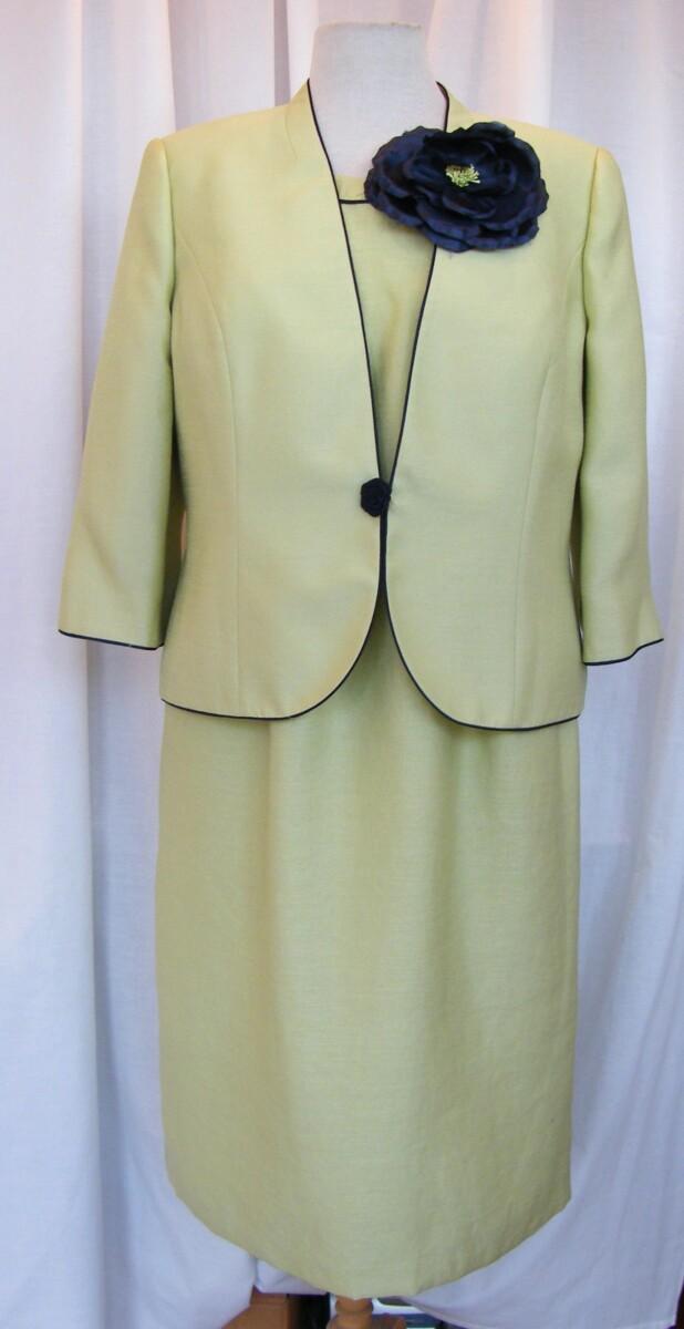 jacques vert BRIGHT & BREEZY RANGE FITTED SOFT LIME “ZEST” SHIFT DRESS & SOFT LIME ” ZEST” JACKET WITH NAVY PIPEING
