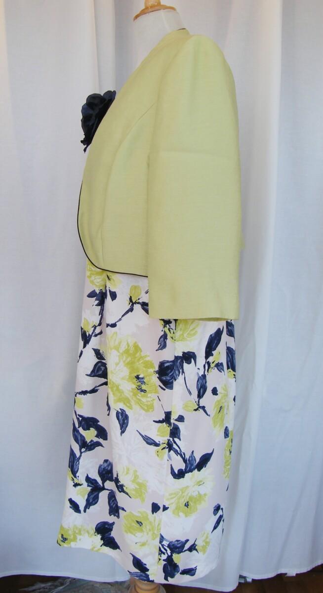 Jacques Vert BRIGHT & BREEZY RANGE IVORY FITTED DRESS LIME ZEST & NAVY PRINT & LIME ZEST SHORT JACKET WITH NAVY PIPEING