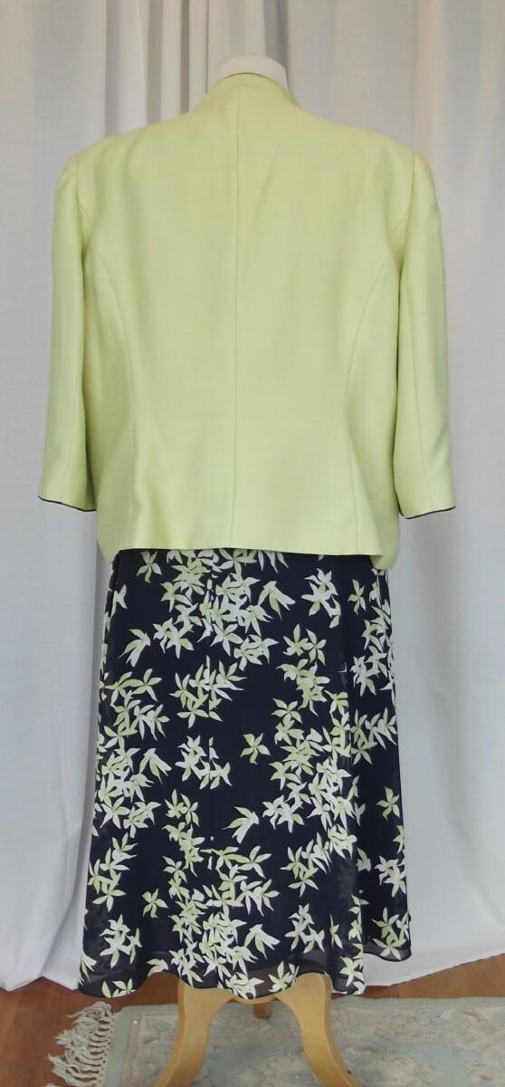 Jacques Vert BRIGHT & BREEZY RANGE NAVY CREPE CHIFFON DRESS LIME ZEST STAR PRINT & LIME ZEST WOVEN JACKET WITH NAVY PIPEING