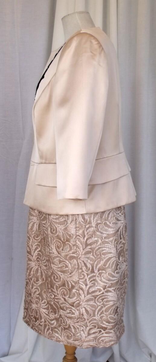 Jacques Vert CHAMPAGNE GOLD RIBBON LACE SHIFT DRESS & CHAMPAGNE GOLD SATIN JACKET BLACK APPLIQUE