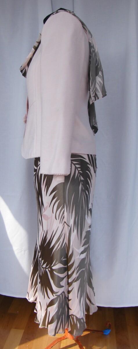 Jacques Vert COFFEE & PEACH RANGE PEACH SILK DEVORE COFFEE FERN LEAF PRINT SKIRT & TOP PEACH JACKET EDGED IN PEACH LACE
