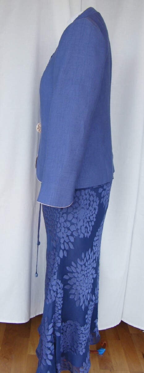Jacques Vert CORNFLOWER & MAIZE RANGE FLOWER HEAD DEVORE SKIRT & TOP CORNFLOWER BLUE SHANTUNG JACKET PIPED IN MAIZE