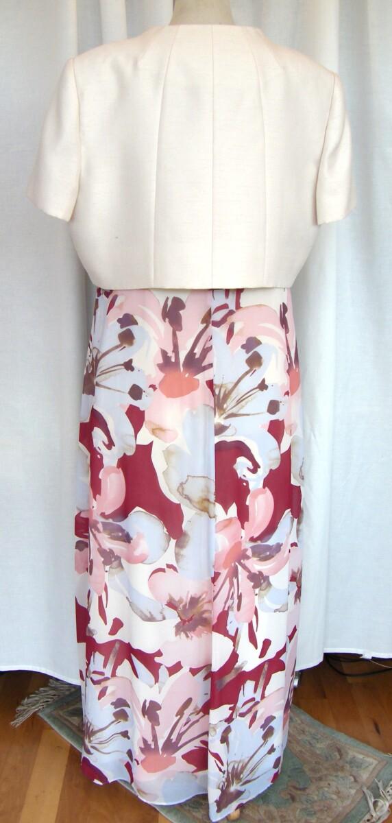 Jacques Vert CRANBERRY RANGE CREPE CHIFFON MAXI DRESS VOLUMINOUS BLOOM PRINT & CRANBERRY RANGE IVORY BOLERO