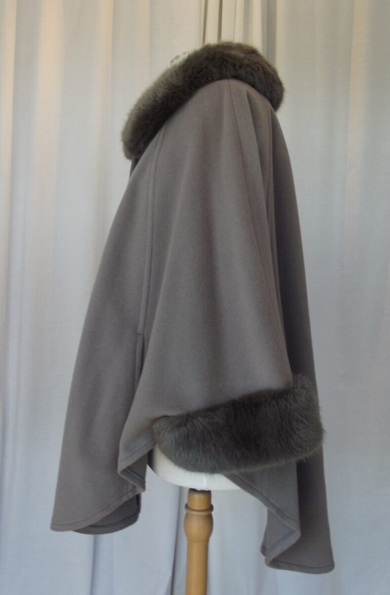 Jacques Vert DARK MUSHROOM CLOAK 76% WOOL 7% CASHMERE FAUX FUR TRIMMED BRAND NEW WITH TAGS