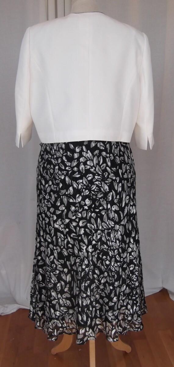 Jacques Vert FIT & FLARE DRESS OF BLACK 19% SILK SILVER LEAF PRINT & IVORY SHANTUNG SHORT JACKET EDGED IN BLACK